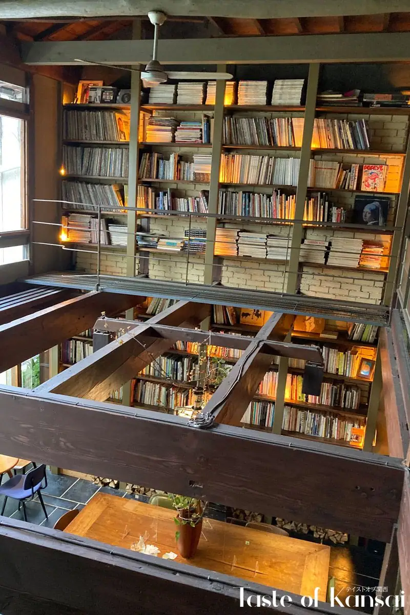 Cafe Bibliotic Hello! (11)