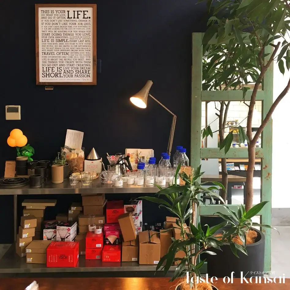Cozy Coffee Spot (11)