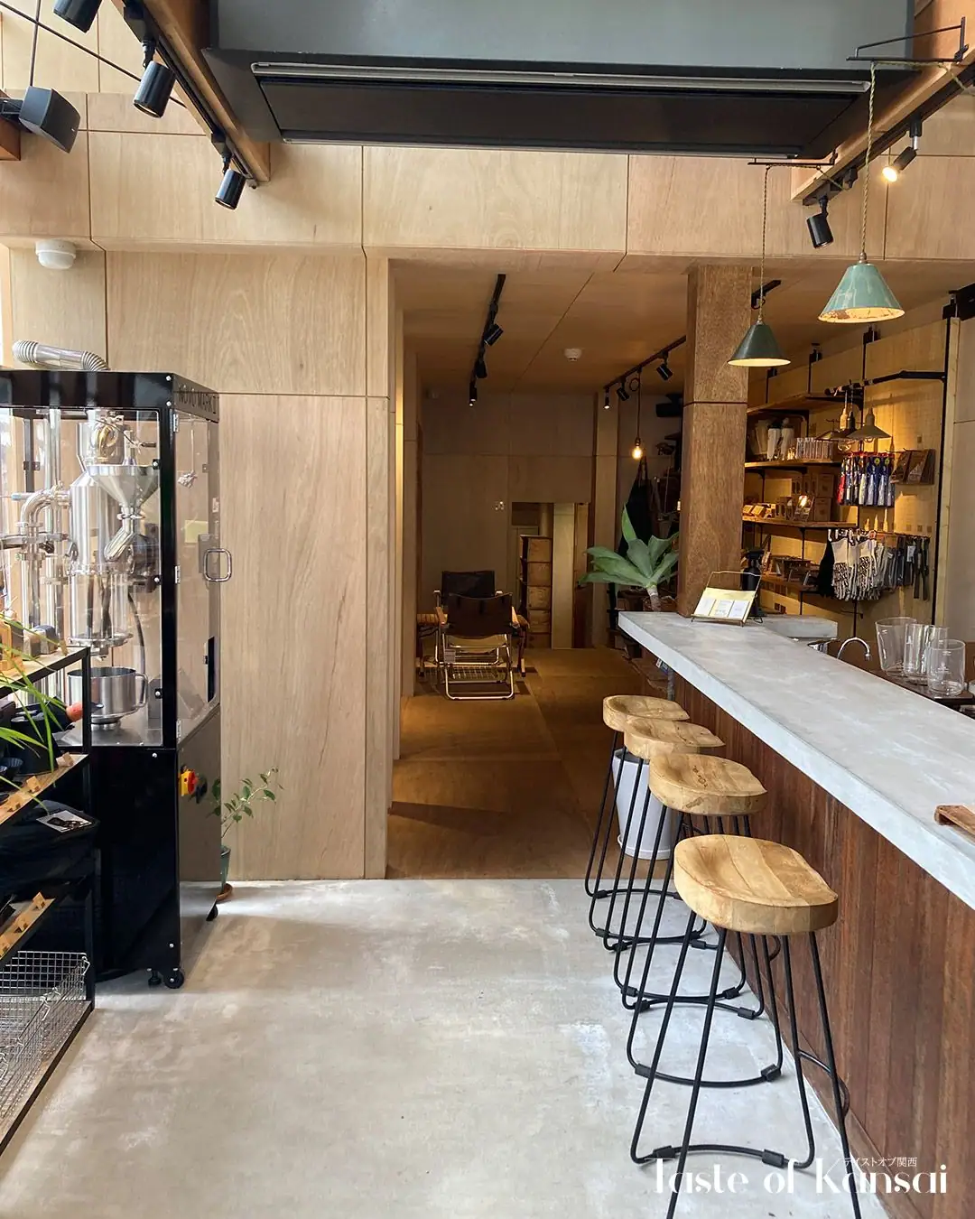 Doors Coffee Roastery (21)
