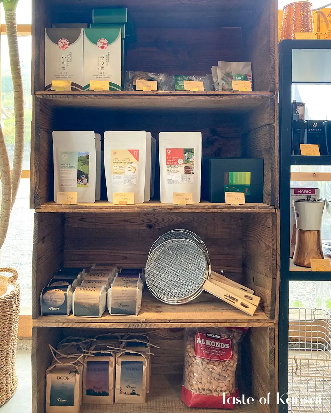 Doors Coffee Roastery (4)