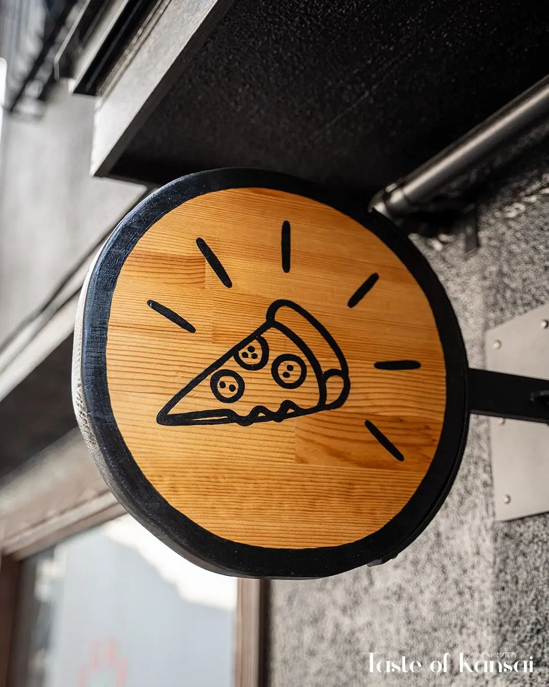 Hughes Pizza (16)