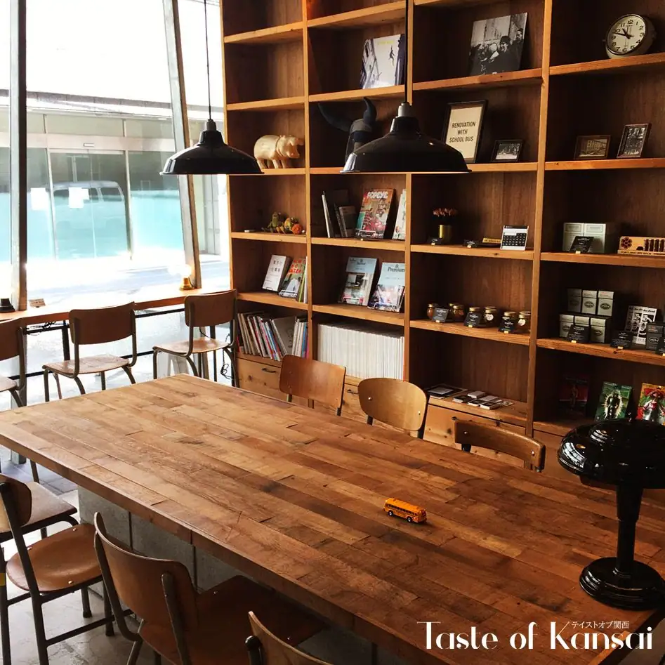 SCHOOL BUS COFFEE STOP Kitahama (4)